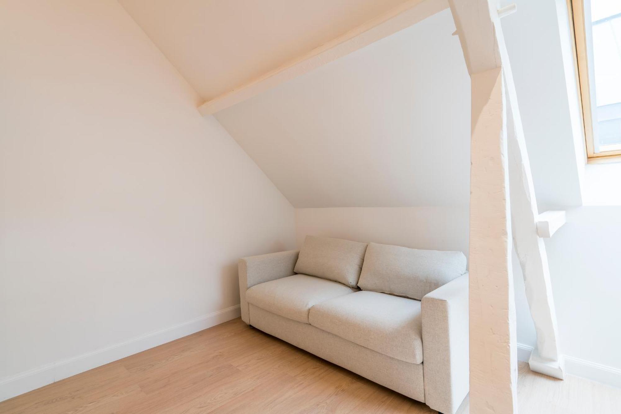 Prime Location, Stylish Duplex, 5pax Gent